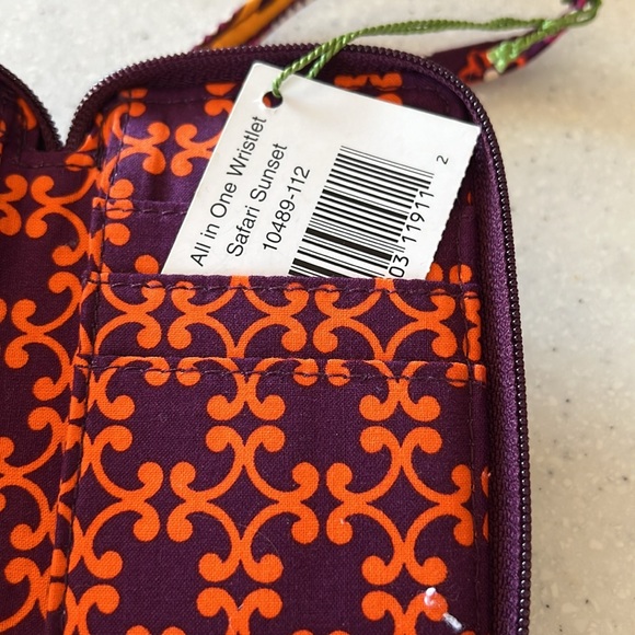 Vera Bradley wristlet - Picture 5 of 8